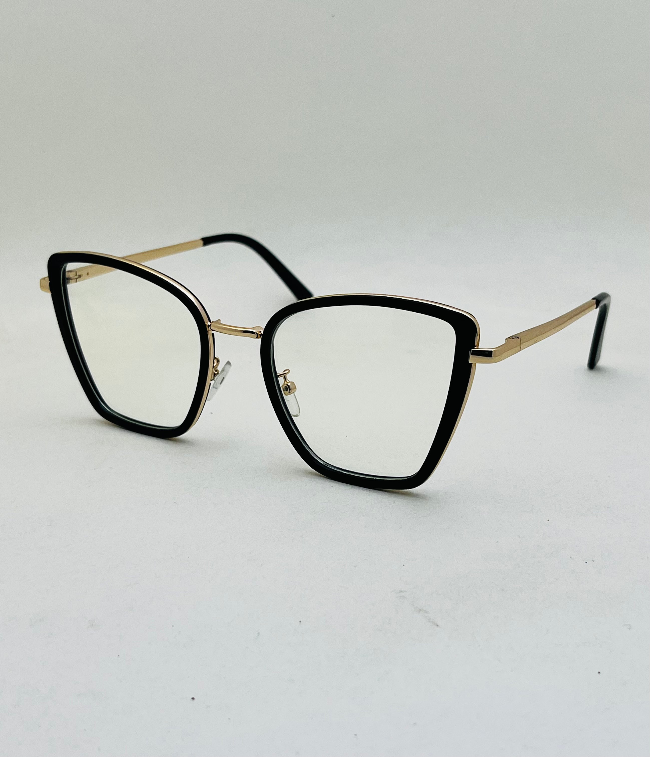 Valeria Oversized Cat Eye