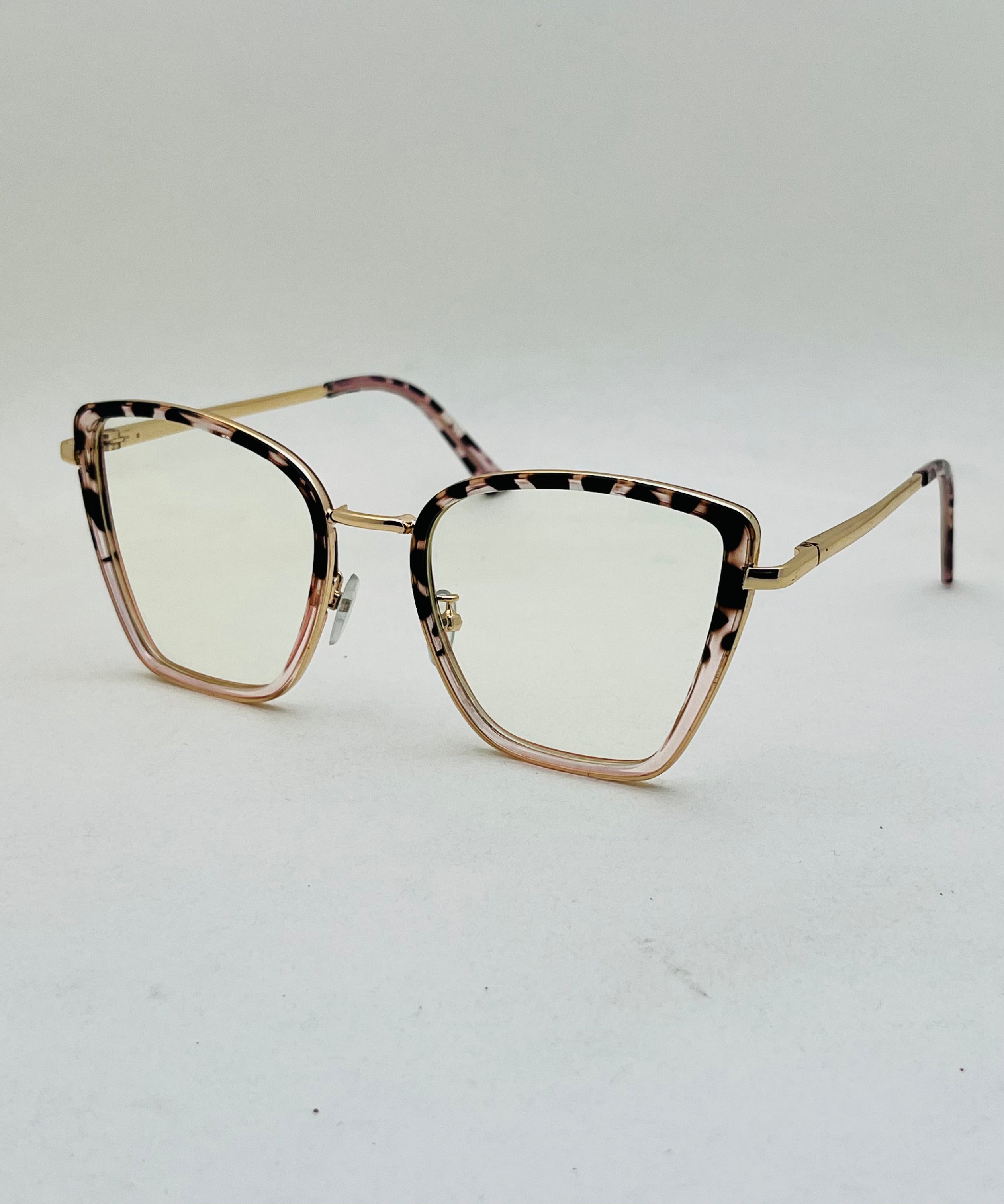 Valeria Oversized Cat Eye