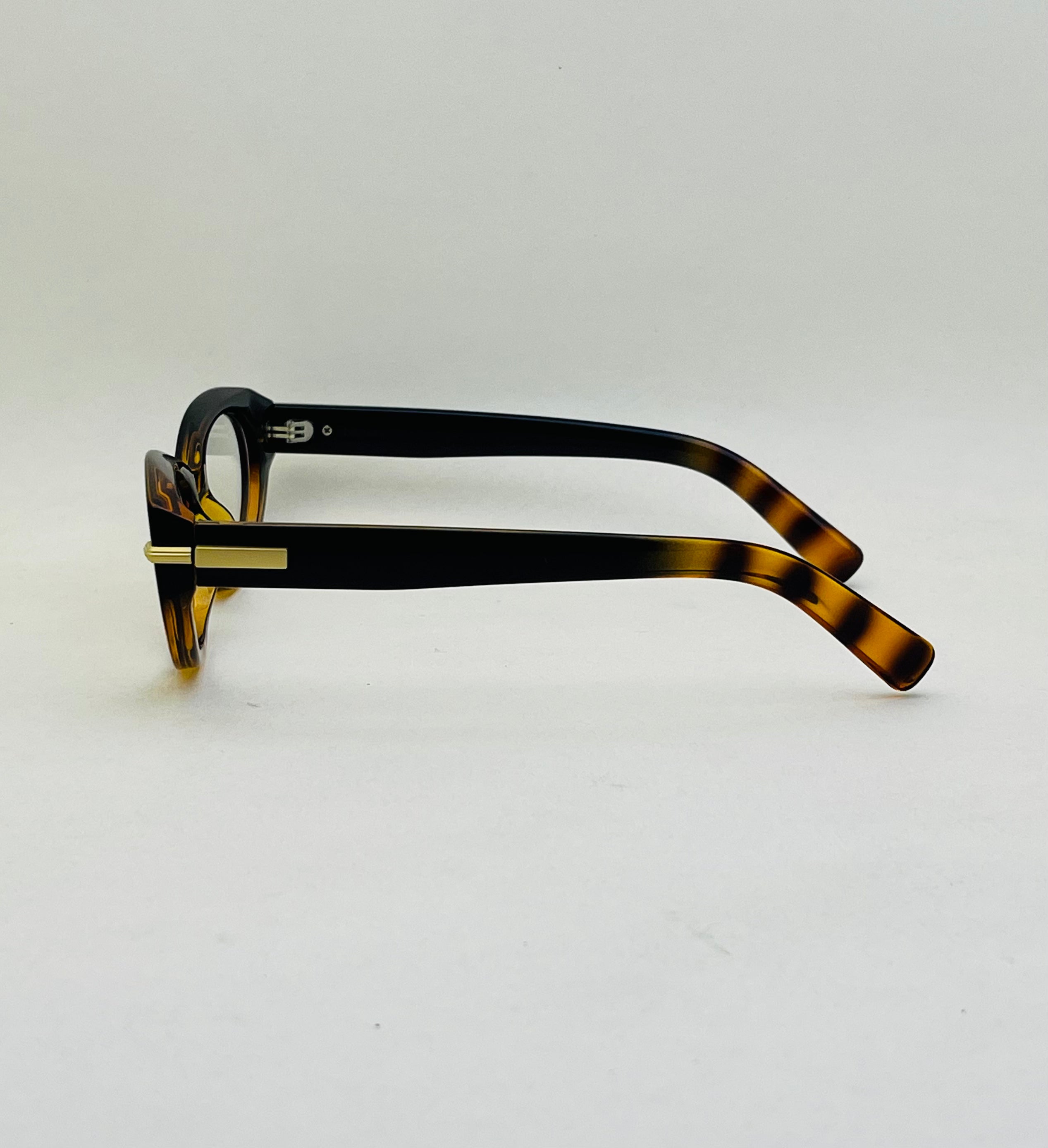 Premium Cat Eye