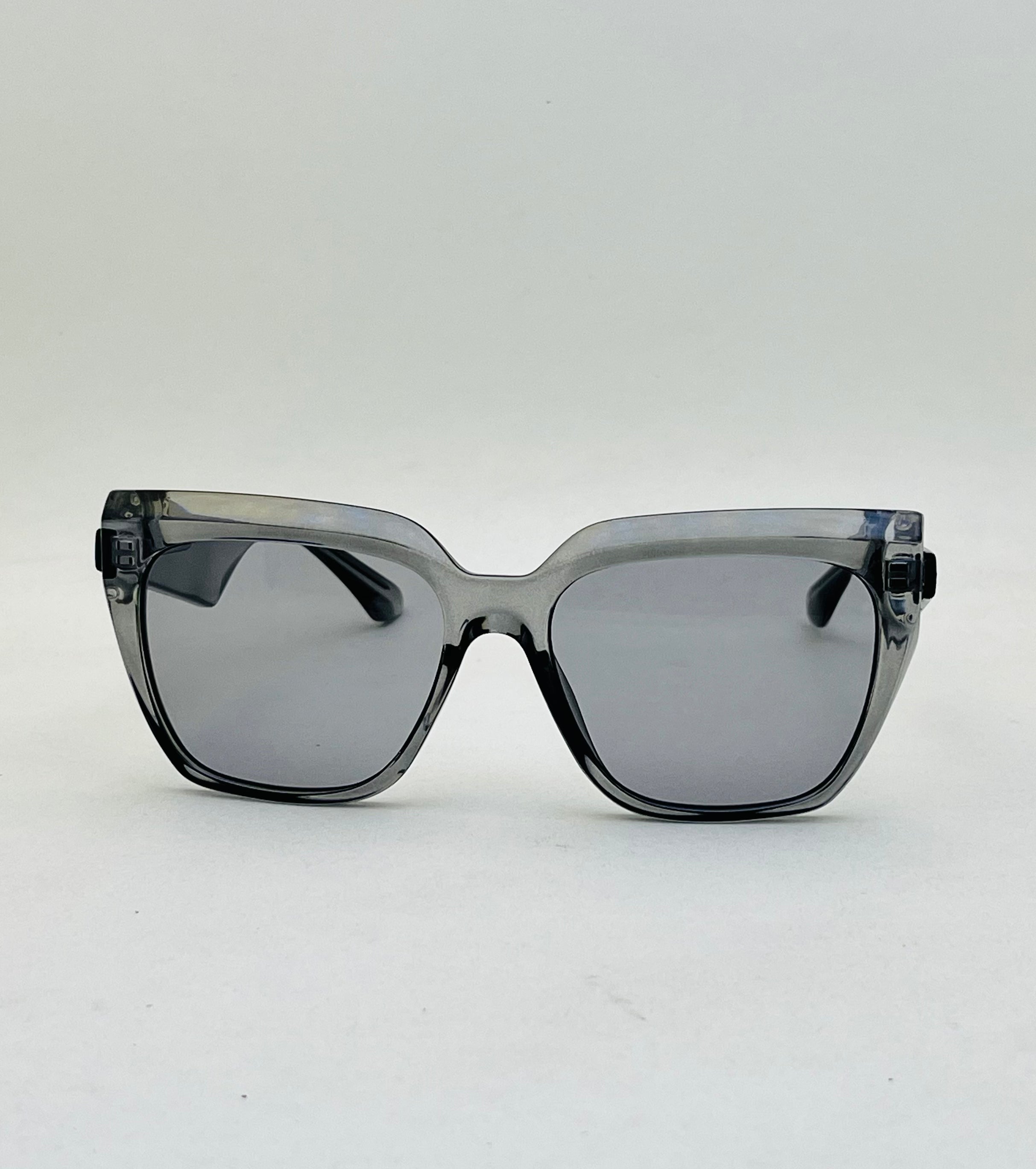 Aura Cateye