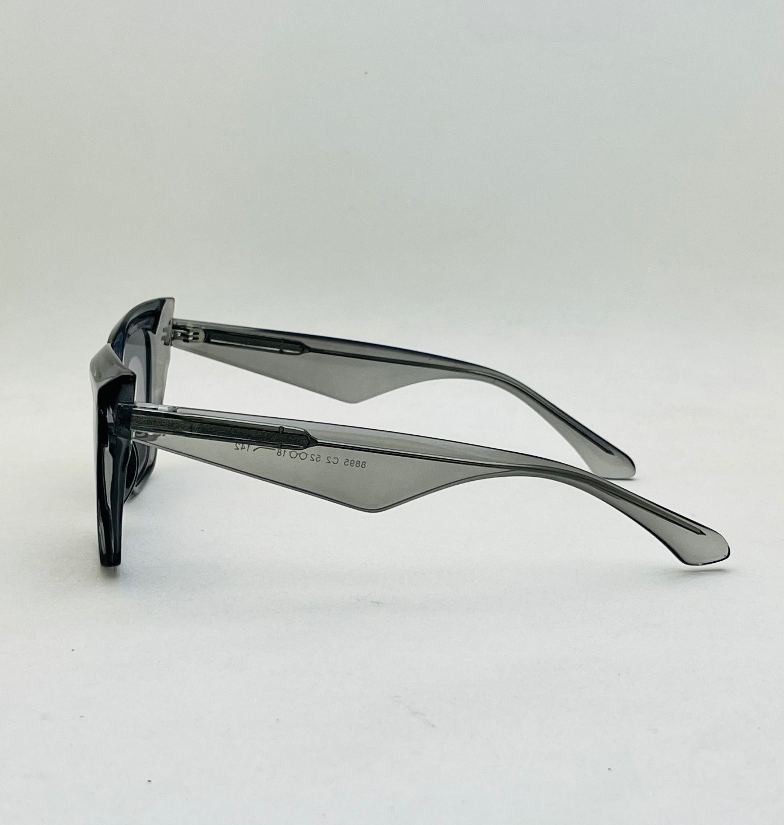 Aura Cateye