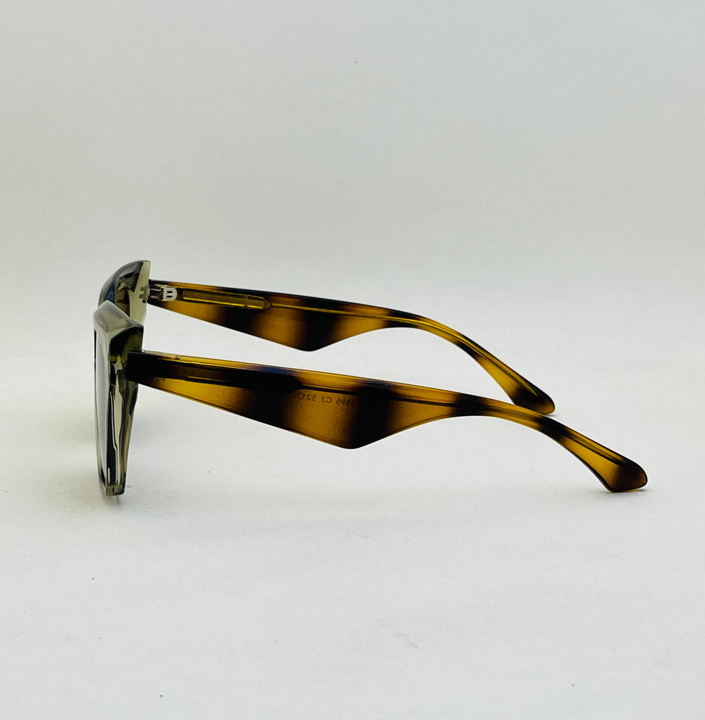 Aura Cateye