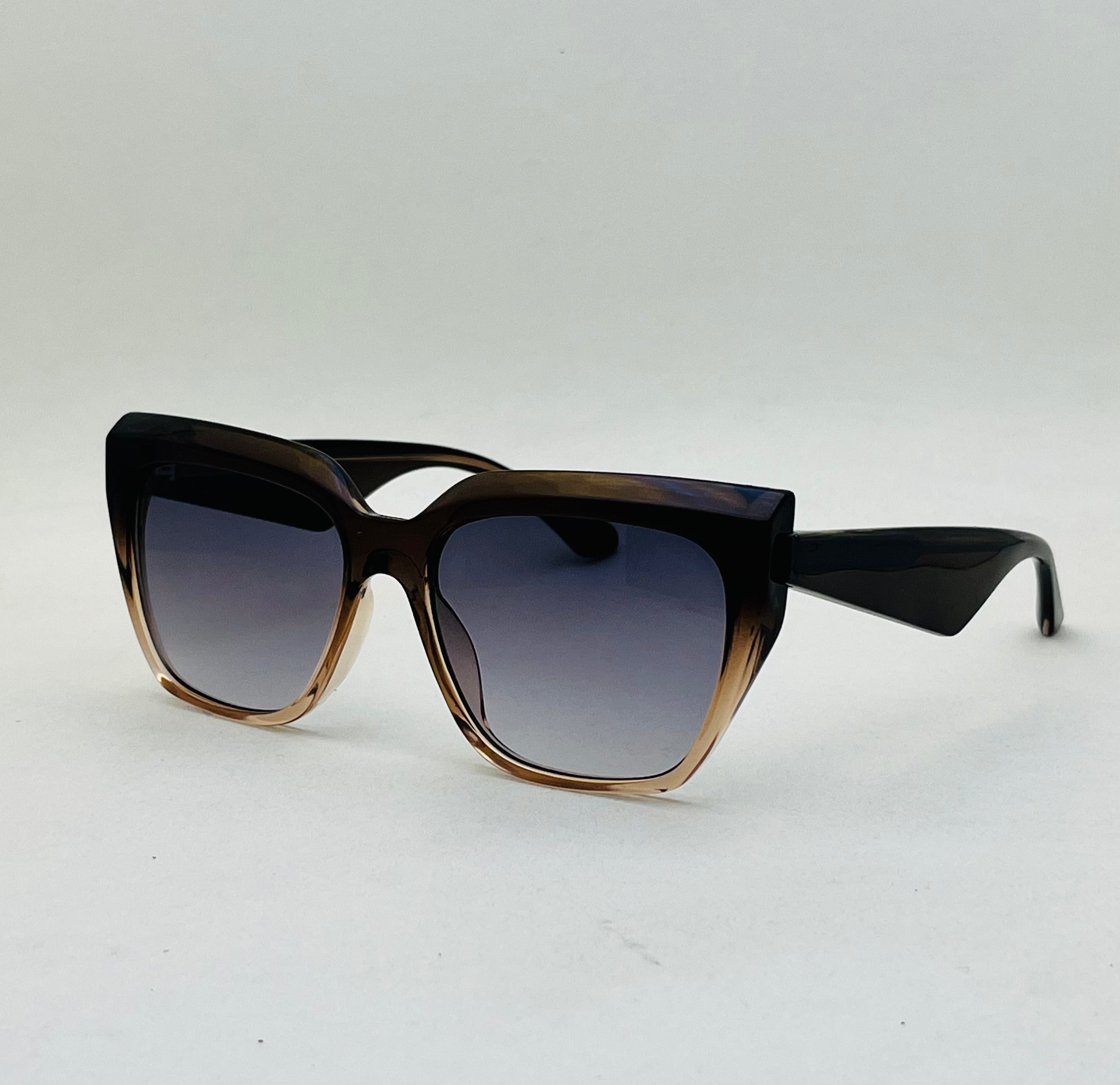 Aura Cateye