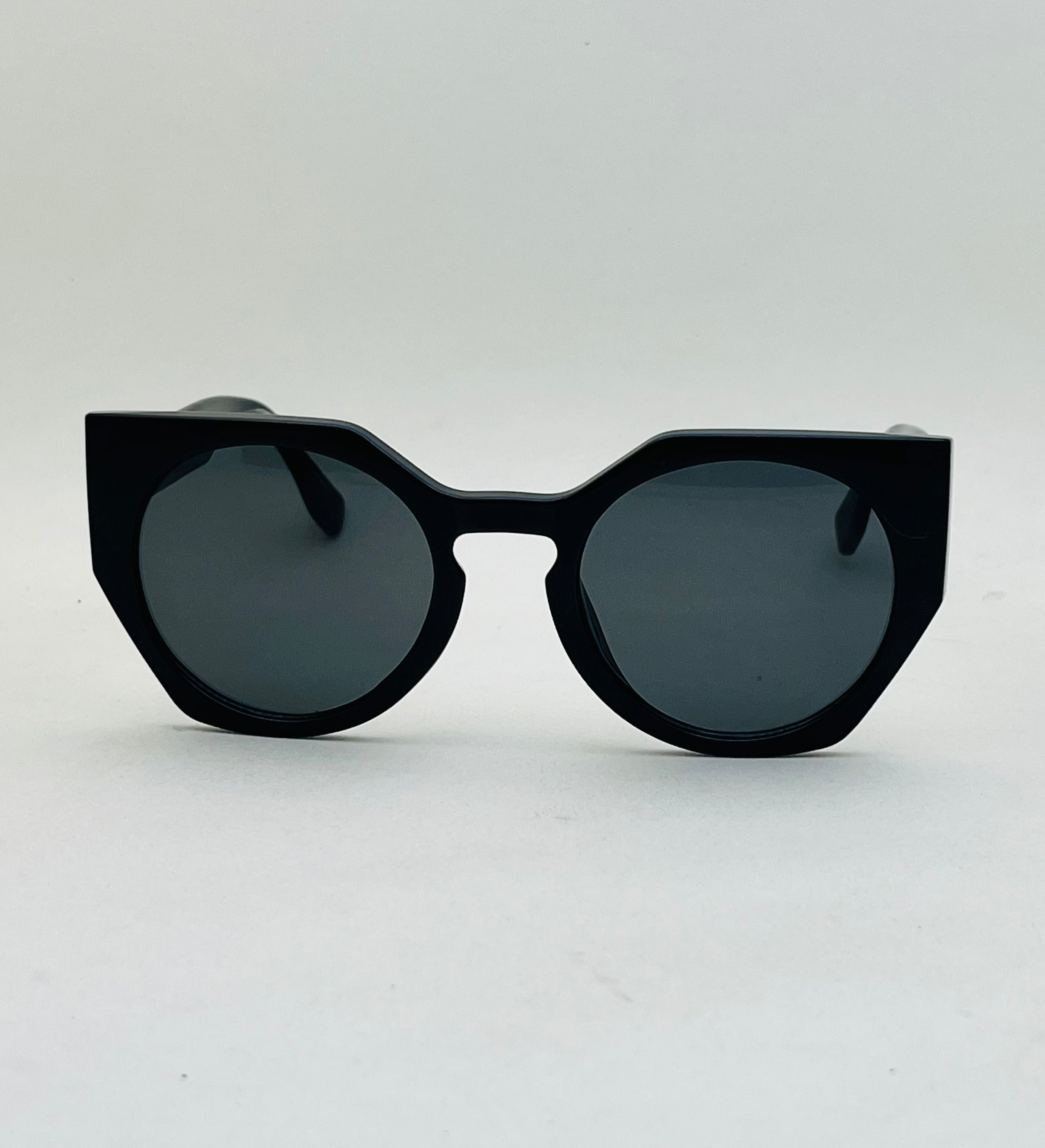 Shadow Curve Cat Eye