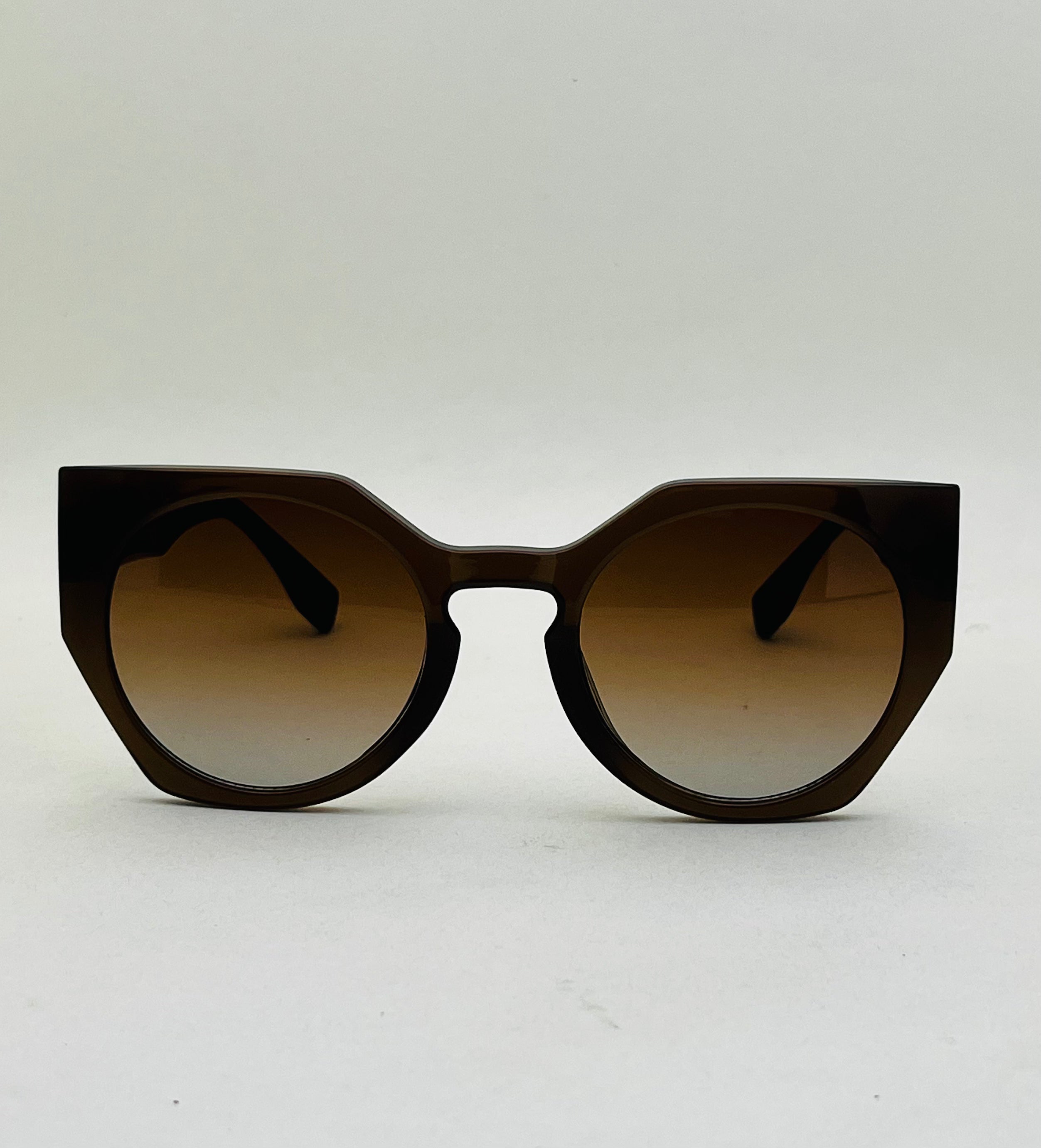 Shadow Curve Cat Eye