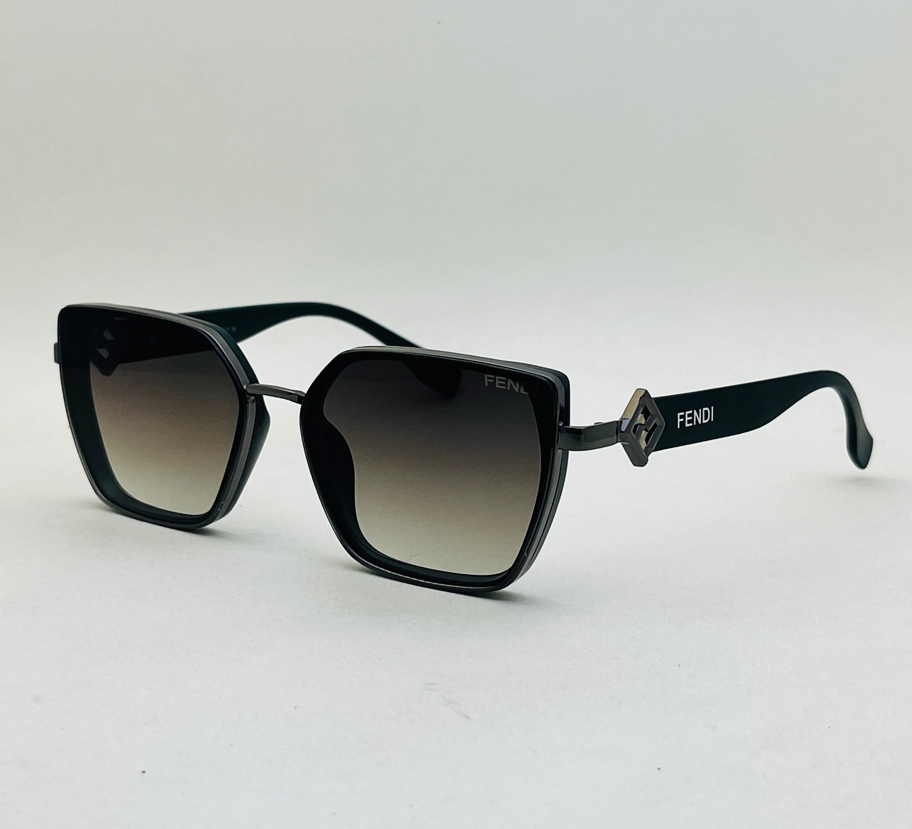 Fendi Contour Cat Eye