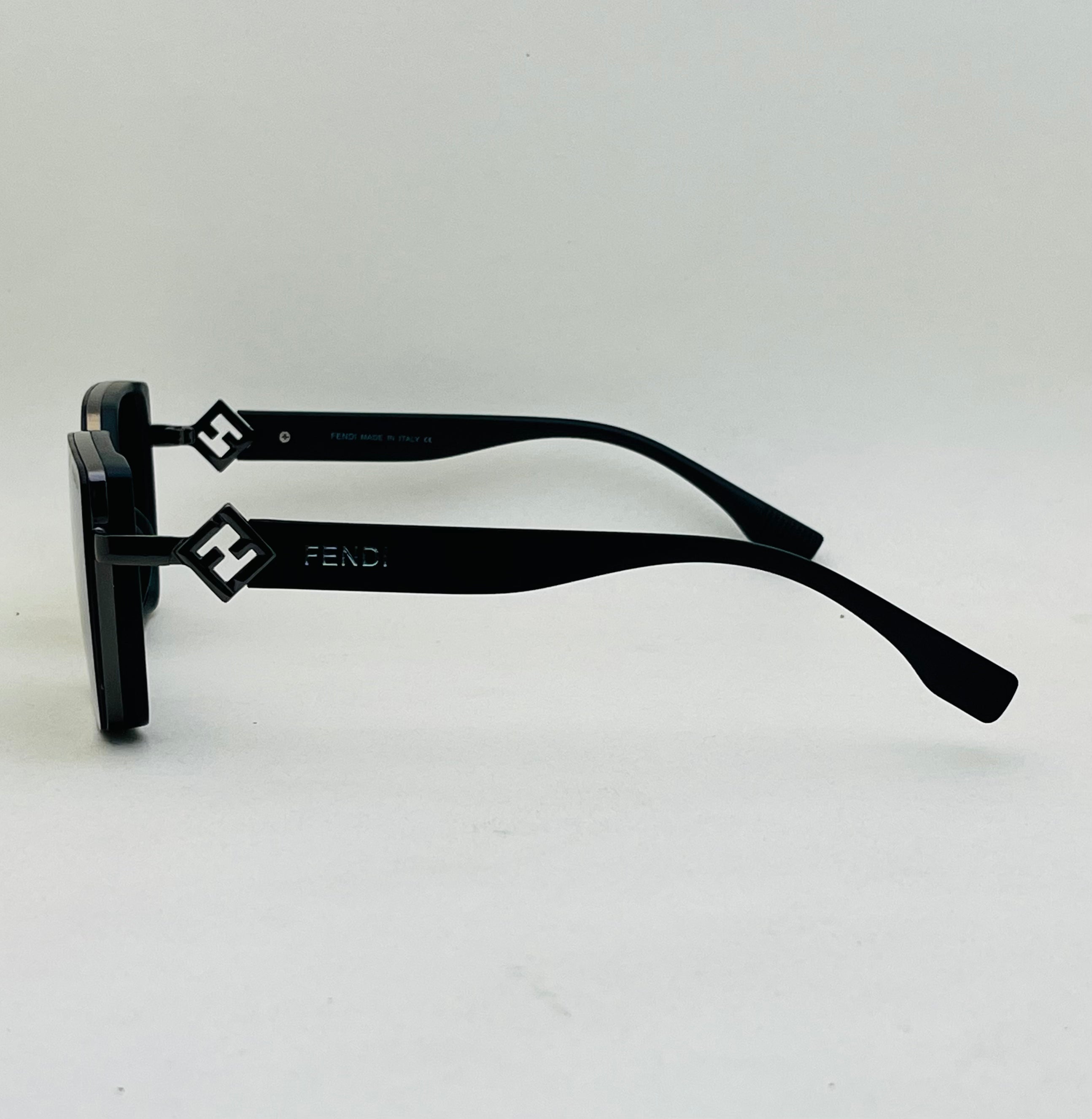 Fendi Contour Cat Eye