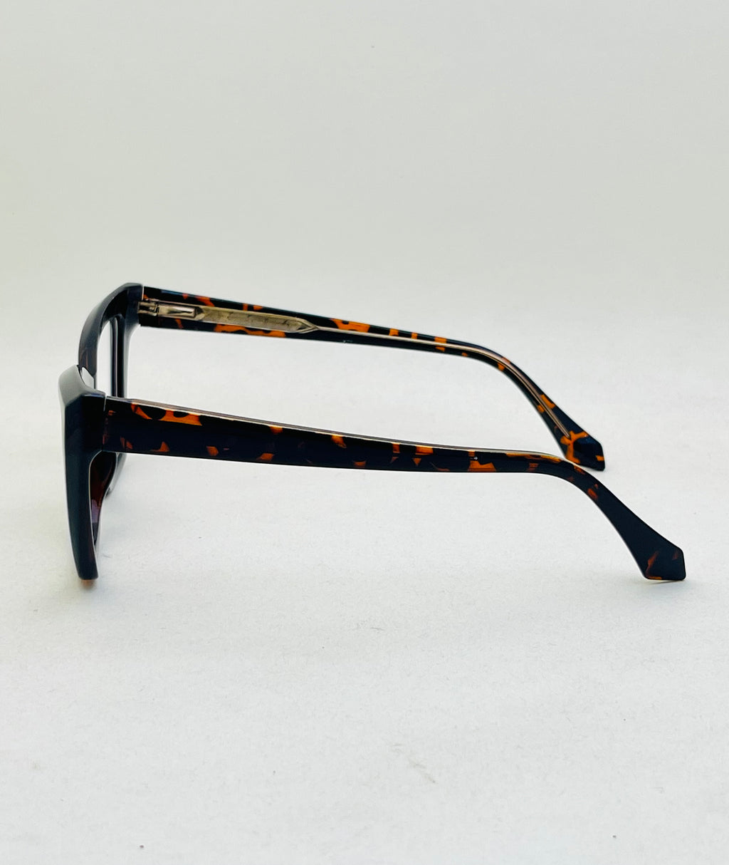Freya Cat Eye