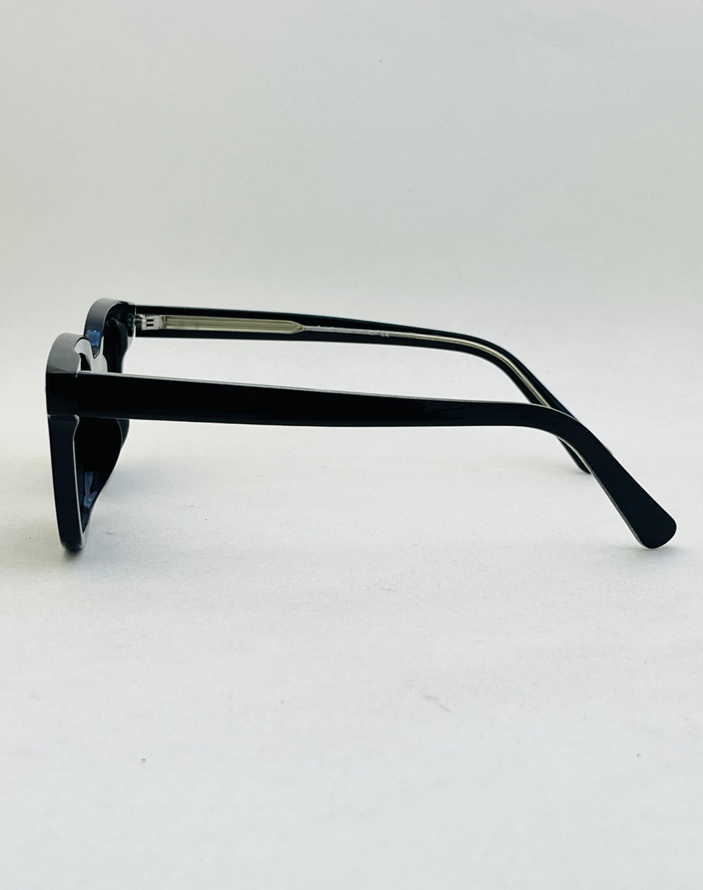 Mila Semi-Round Sunglasses